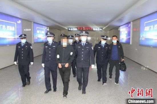 红8彩票玩法