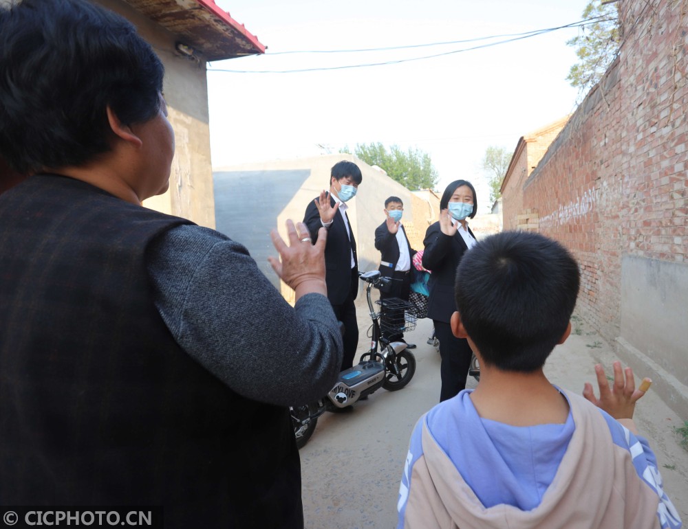 河北临西:"线下家访"进乡村