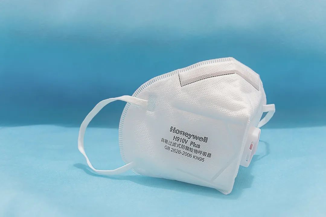 家长爆料:有学生戴n95口罩上体育课!医生急了:这种损害不可逆