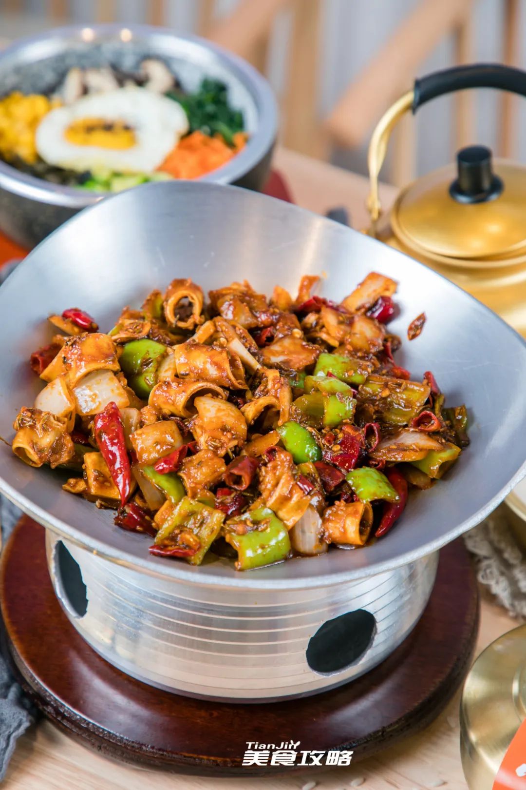 东北特色辣爆心管  ||浓香的米饭,鸡蛋和各种食材完美融合,一大口