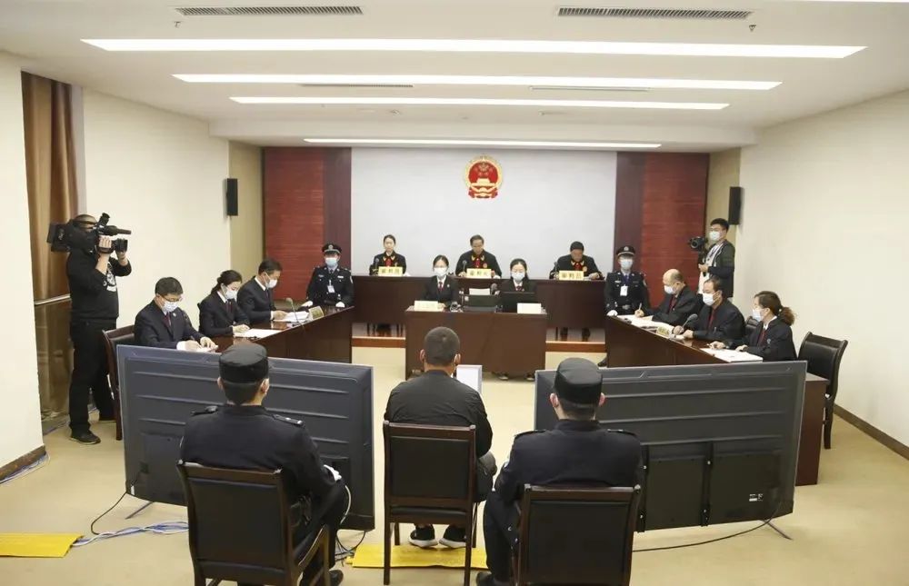 山东东营:"海霸"张大伟涉黑组织案二审宣判