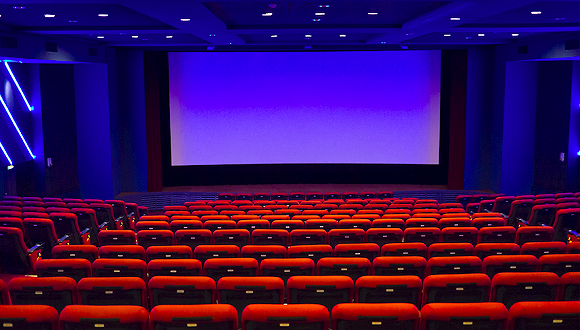 按下“暂停键”的影视业：超3000家影院将关闭？