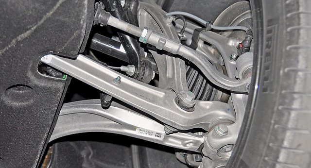 奥迪又厚道一回20t五连杆前后独悬配置价格凸显诚意