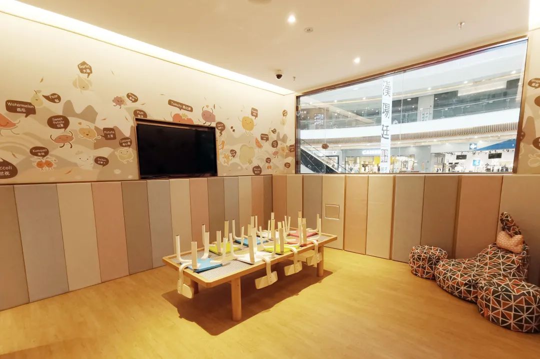 河源首家『海底捞火锅』试营业了,就在坚基!