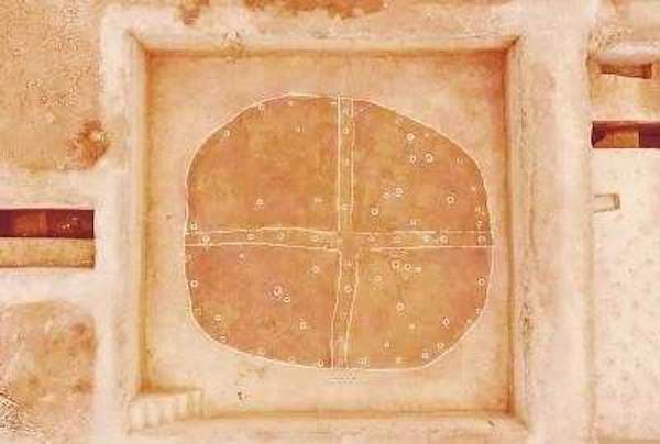 偃师商城新发现的仓囷