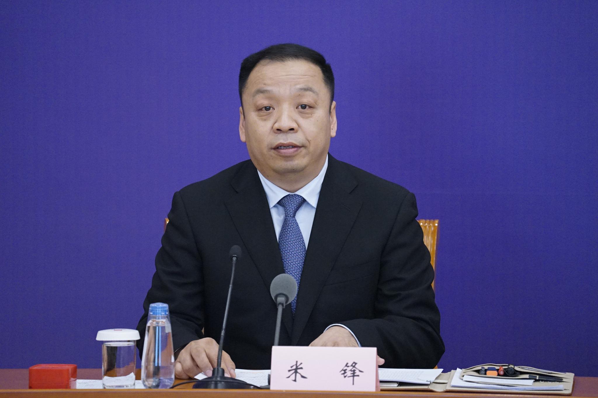 国家卫生健康委:部分国家病例增长较快,对我国"外防输入"带来新挑战