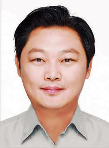 徐小洋男,汉族,1981年4月出生,群众,中建二局援建