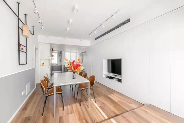 93㎡两室两厅客厅不放沙发茶几空间越住越大