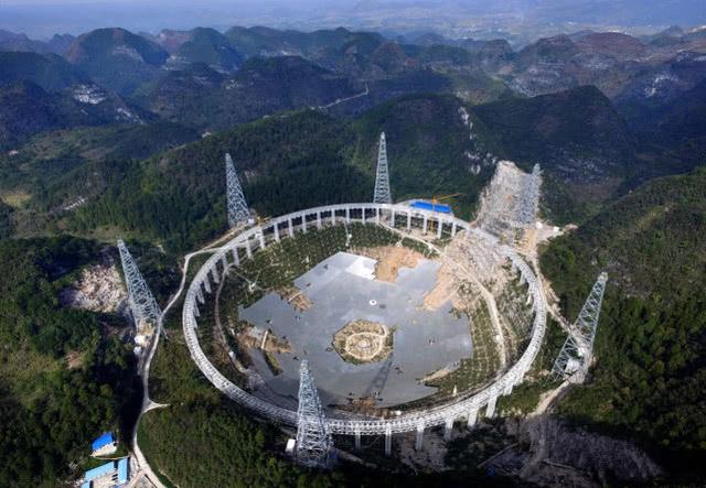 超级天眼指向太空,造型令世人惊叹