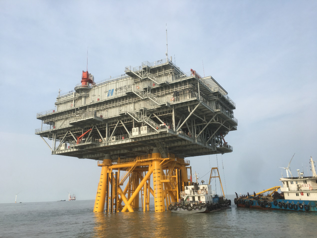 江苏联通开通首个海上风电平台基站成为黄海海域的联通航标