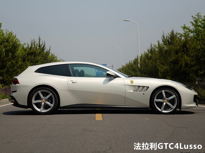 买不起法拉利的看看这款车大溜背高颜值20多万就能拿下