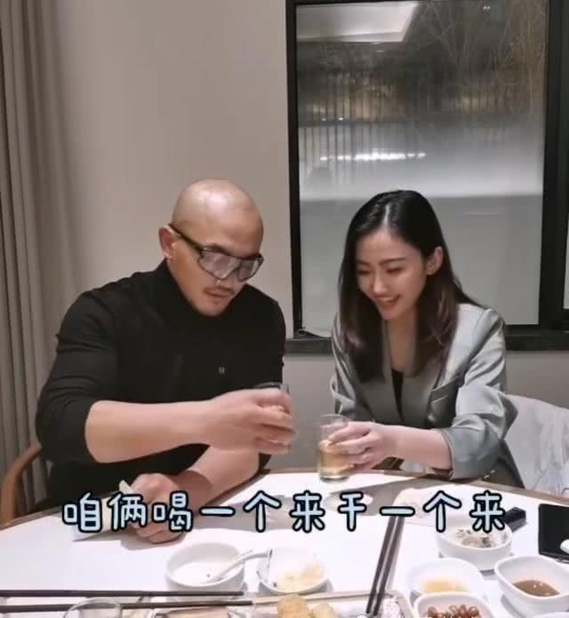 今晚八点刘二狗一龙正式开战刘二狗赛前狠话我能把一龙打碎