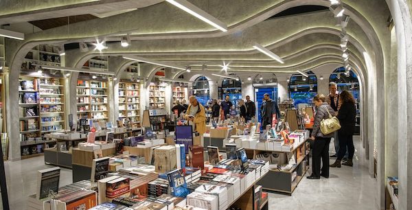 贝尔格莱德在全球夜生活最丰富城市里逛书店