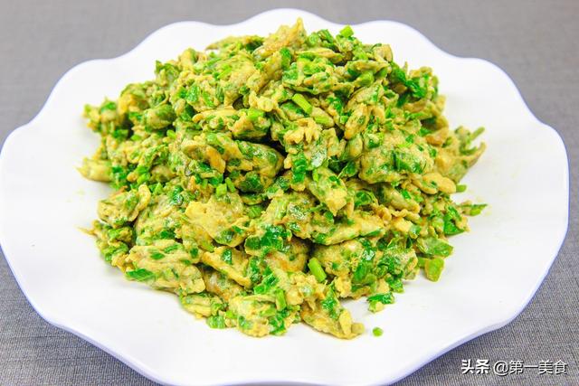 香椿炒鸡蛋到底用不用焯水大厨教你正确做法更香更好吃