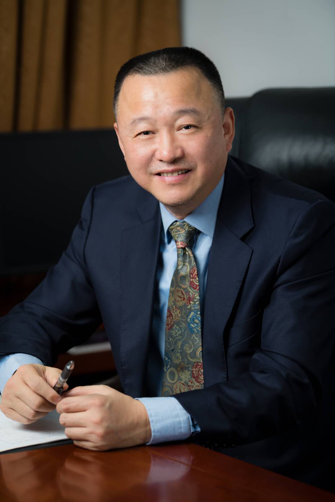 论文通讯作者之一,国家感染性疾病临床医学研究中心负责人、深圳市第三人民医院院长刘磊教授。受访者供图