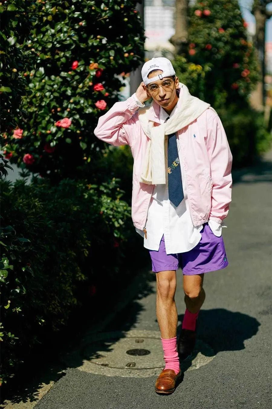 男生穿粉色很娘3步驾驭这个猛男色