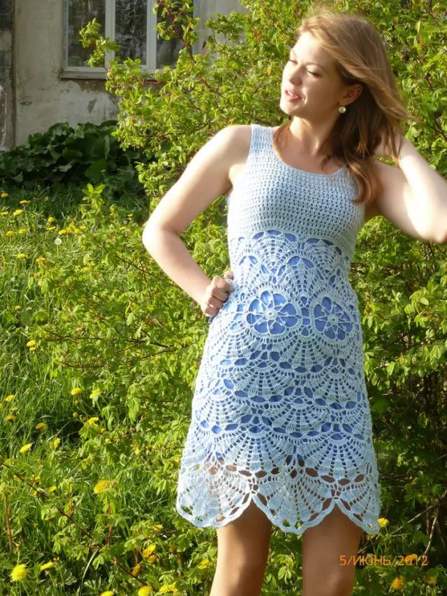 最漂亮的粉色钩针裙子所有的附图解