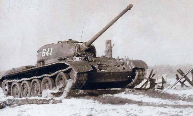 苏德战争的中流砥柱t34坦克为何二战结束后就被t54代替