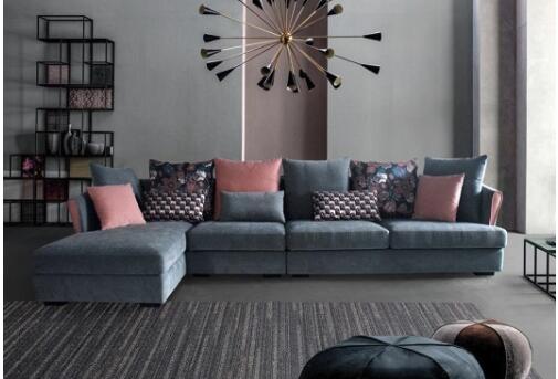 简约与格调,灵性与品味,丽曼俪沙发以现代艺术诠释舒适与温馨,一个人