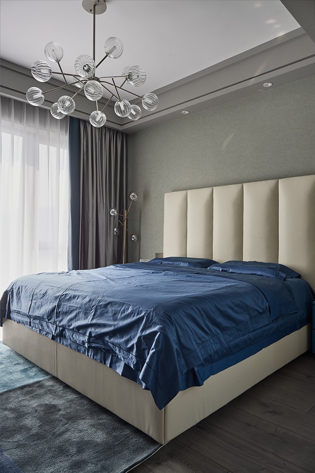 领绣艺术漆成品墙布演绎的高级灰经典蓝