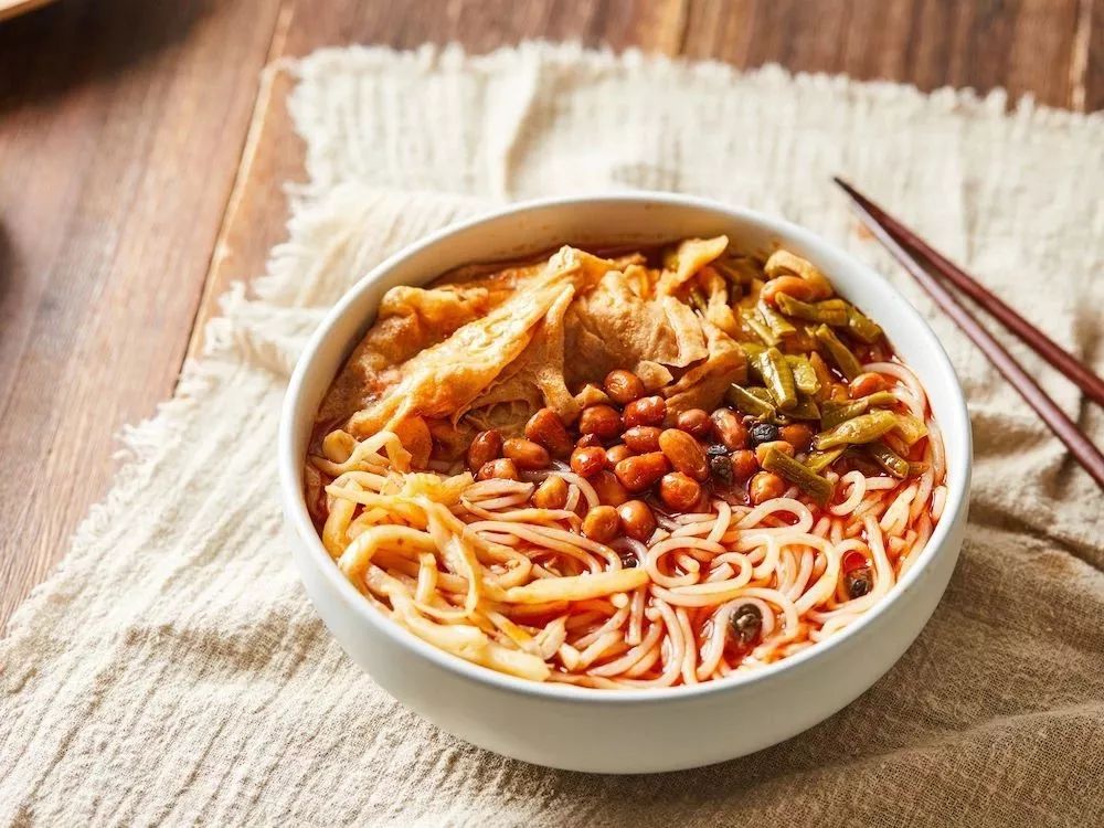 严选| 《舌尖》总导演排队都要吃的螺蛳粉,太香太上头!