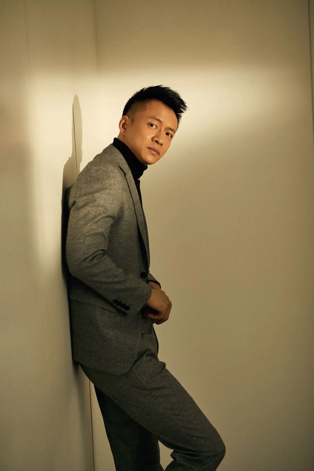 沉潜蓄势,他是热血难凉的曹大公子,亦是厚积薄发的演员唐曾