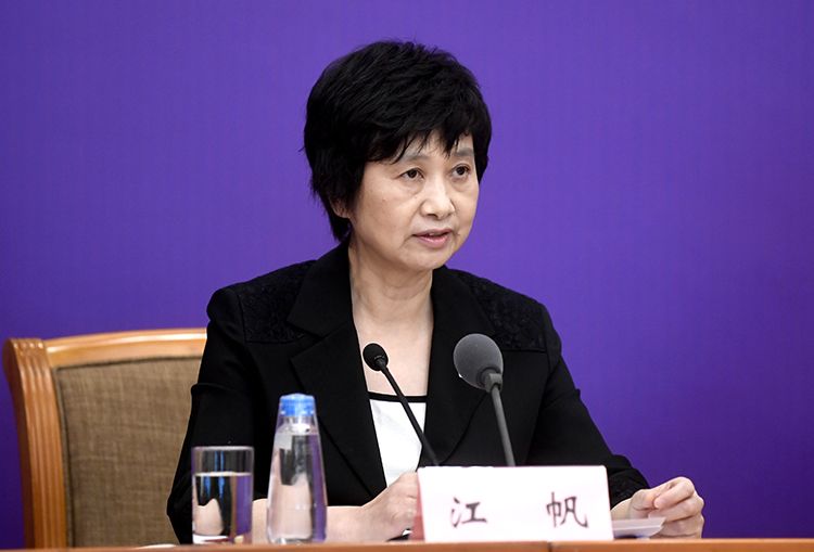 商务部外贸司一级巡视员江帆回答记者提问.