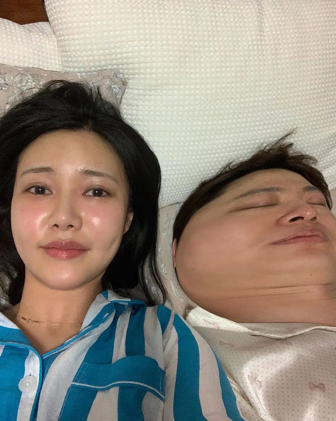 韩国人妻超渣P图技术爆笑全网：老婆千娇百媚，老公千奇百怪