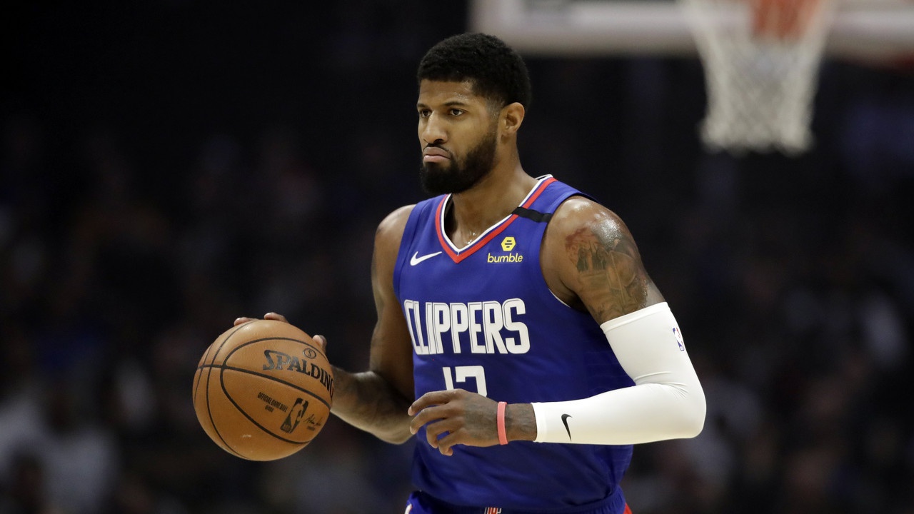 【揭秘】游戏成为了大多数球员的依赖 直播的同时也是为了慈善