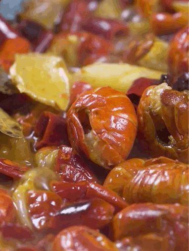 在家就能吃过瘾的小龙虾尾,口口精华,连汤汁都不想放过