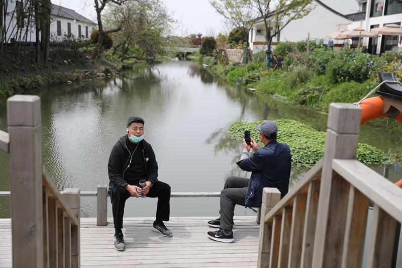 申城“世外桃源”：奉贤吴房村，桃花笑迎客