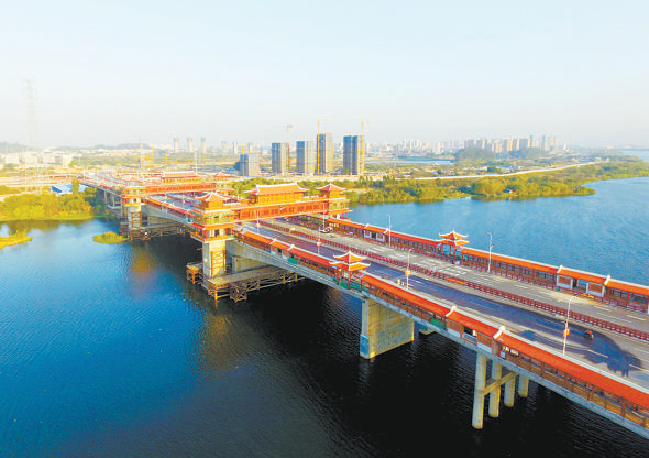 漳州金峰大桥预计下月完工 它拥有世界最长廊桥