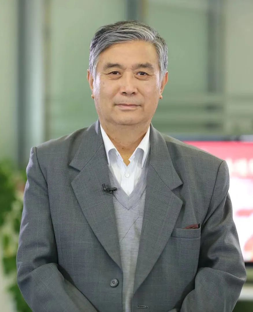 国家卫健委高级别专家组成员,中国疾控中心流行病学首席科学家曾光