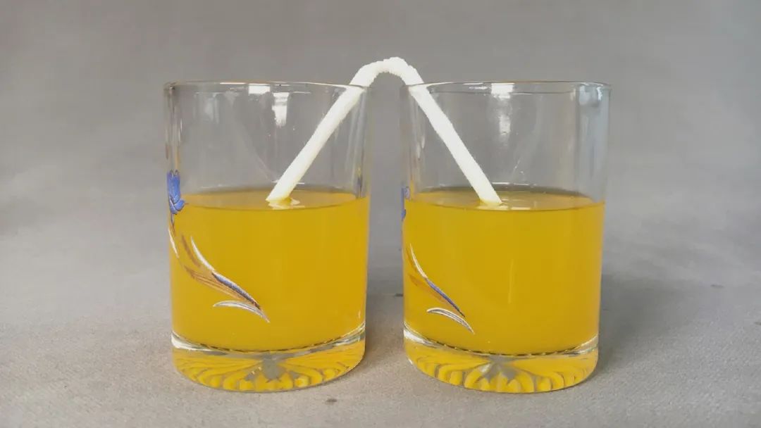 魔力科学小实验不用手倒如何与朋友平分一杯果汁