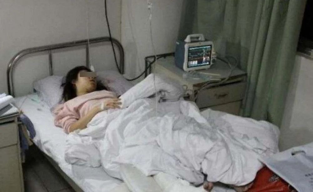 初三女生连做深蹲,仰卧起坐,跳绳后被送医院,一查问题大了