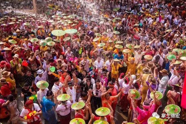 由于新冠肺炎疫情防控需要,2020泼水节活动不能如期举行.