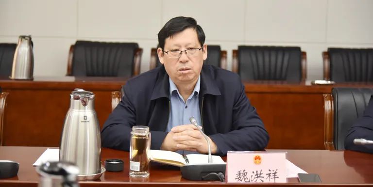 魏洪祥强调,《德州市扒鸡保护和发展条例》是今年立法的重点项目,是