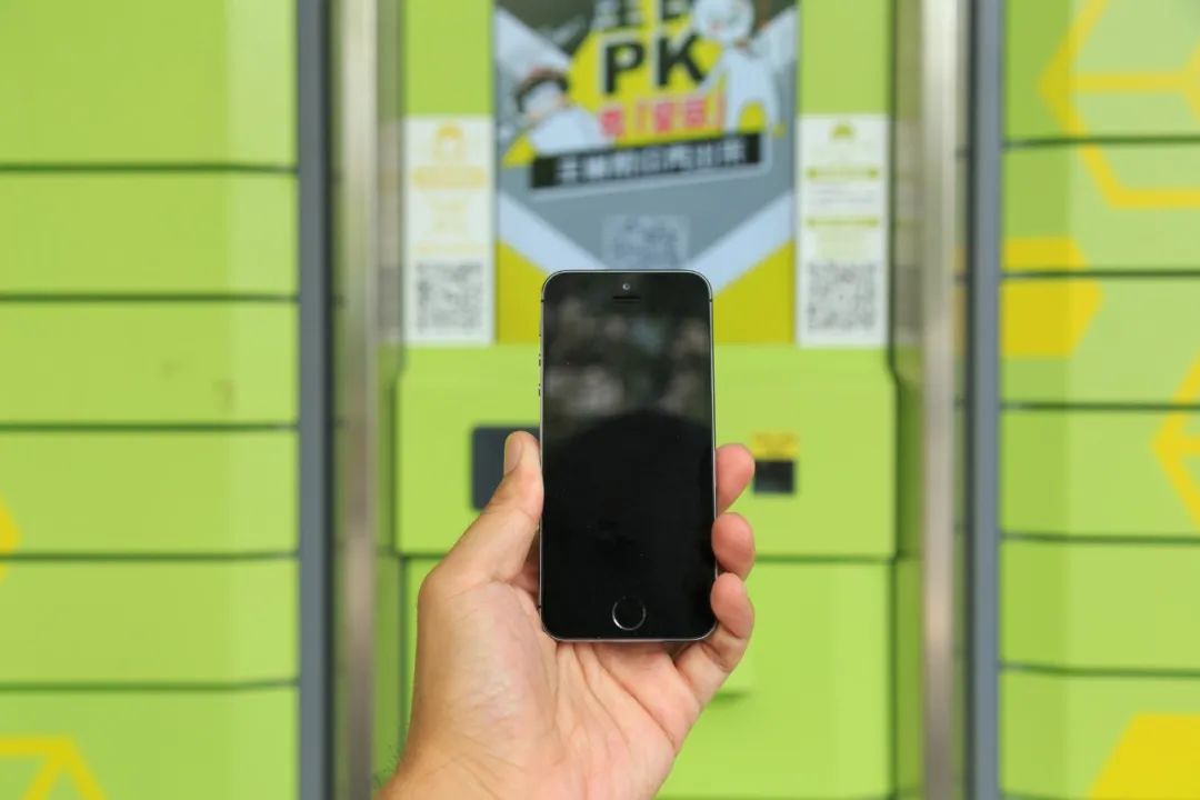 丰巢快递柜 图片来源：摄图网