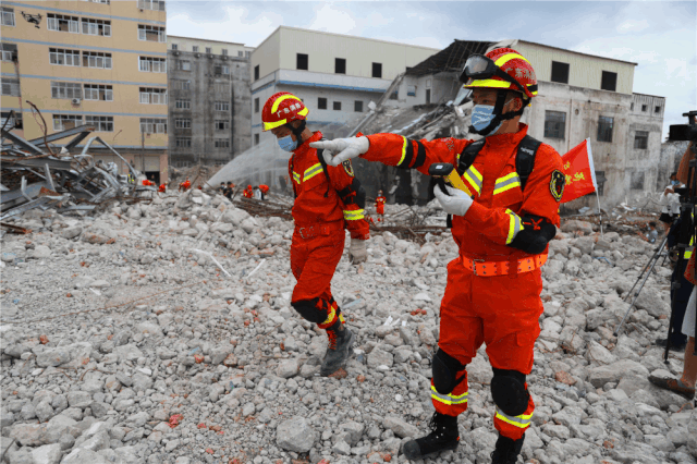 无耻至极：美方不承认星链卫星接近中国空间站，疯狂甩...