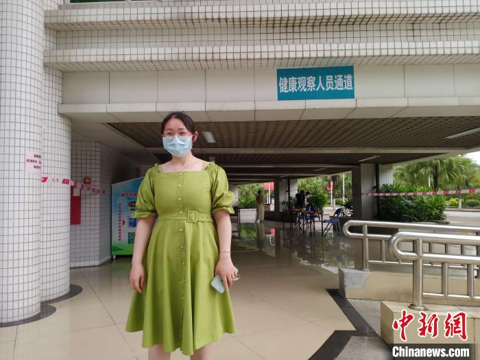 5月11日，廣州中醫(yī)藥大學(xué)首批128個學(xué)生返校，該校針灸推拿專業(yè)研二趙紅艷同學(xué)第一個抵達學(xué)校。姬東攝