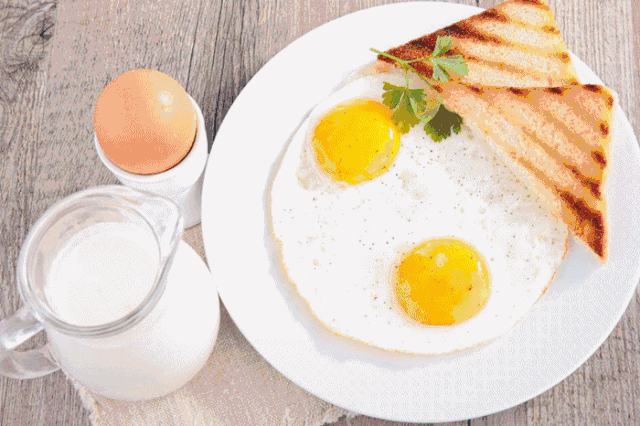 鸡蛋牛奶不能少,张文宏爸爸叫你"99元吃到饱"!