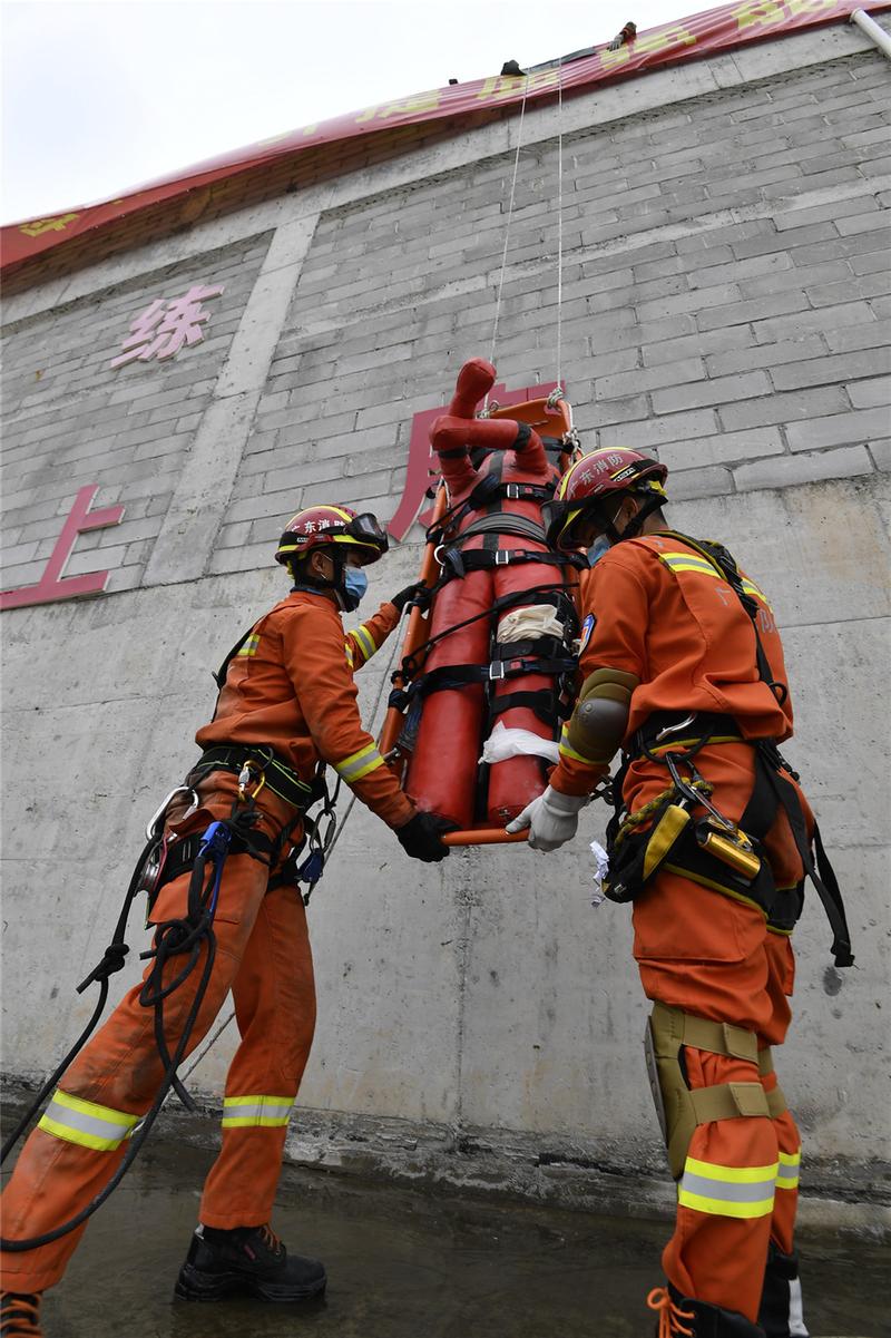 高空t型救援,山岳崖壁救援……广东21支重型地震救援专业队竞技大pk!