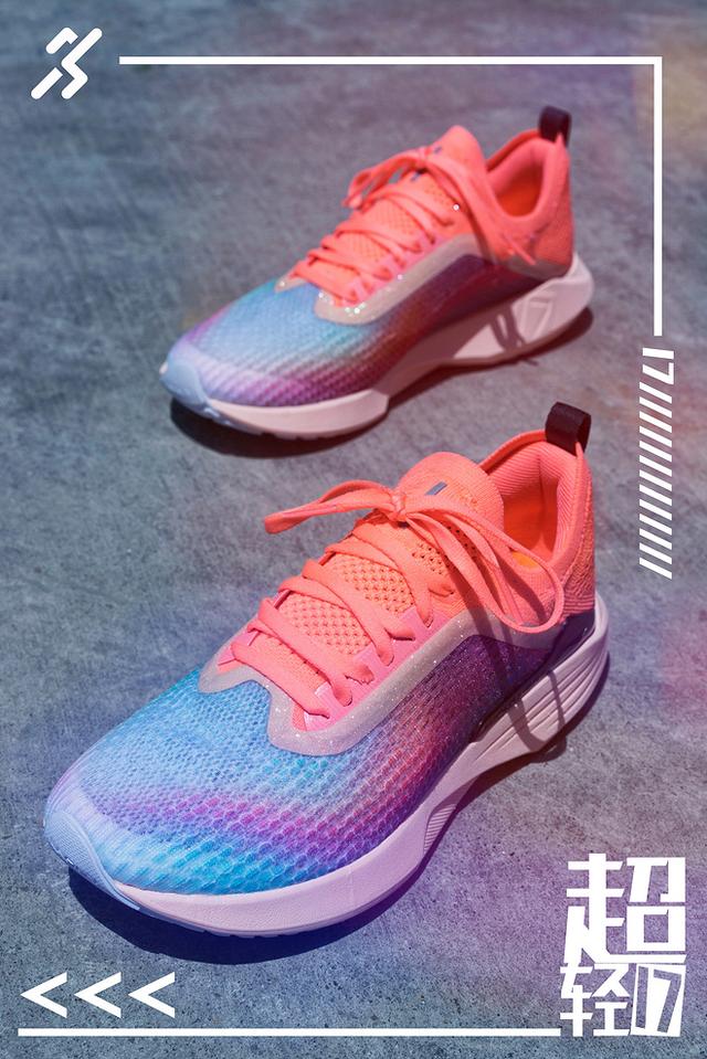 跑鞋李宁超轻17春夏轻松跑之选