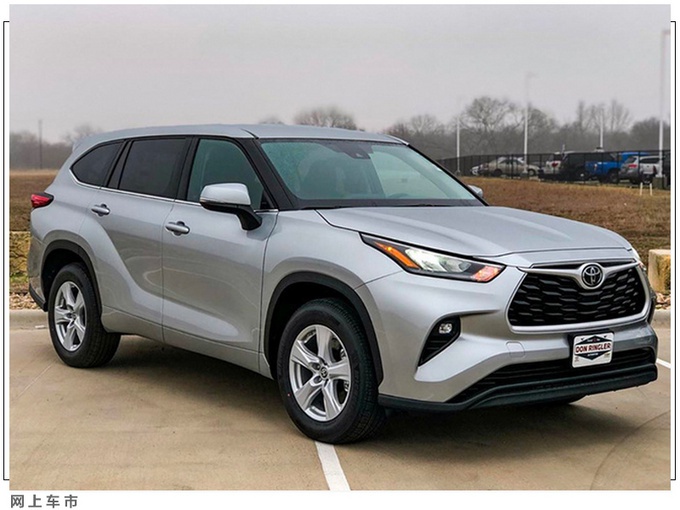 丰田新汉兰达到港实拍！尺寸增加，但第二排这个位置有点失望