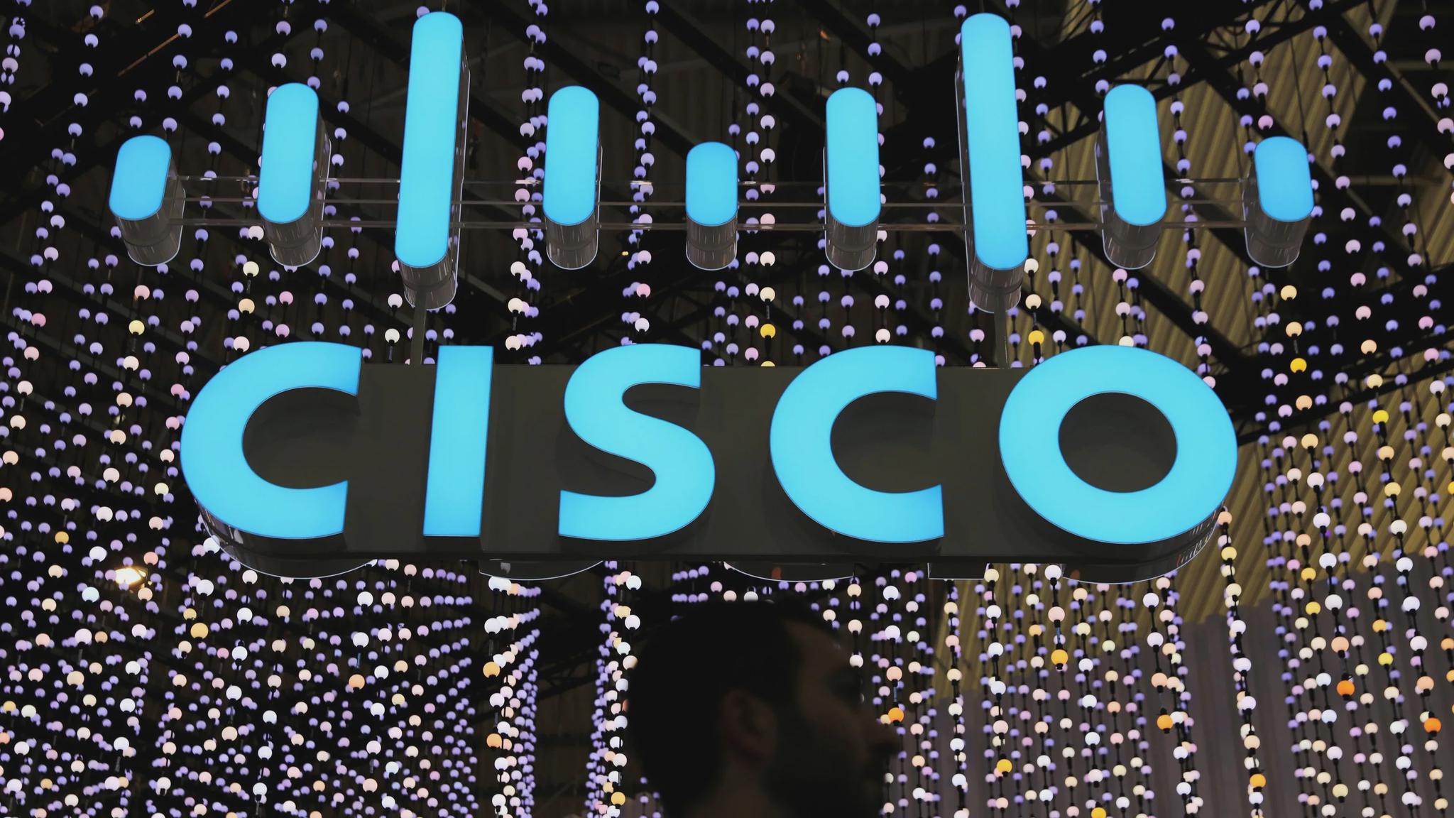 思科第三财季营收120亿美元,净利润28亿美元