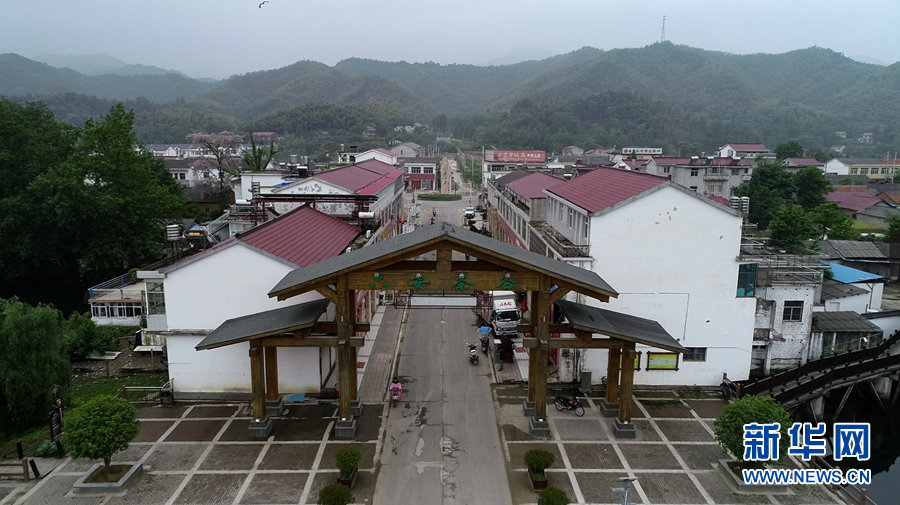 航拍六安瓜片原产地核心区绿水青山尽开颜