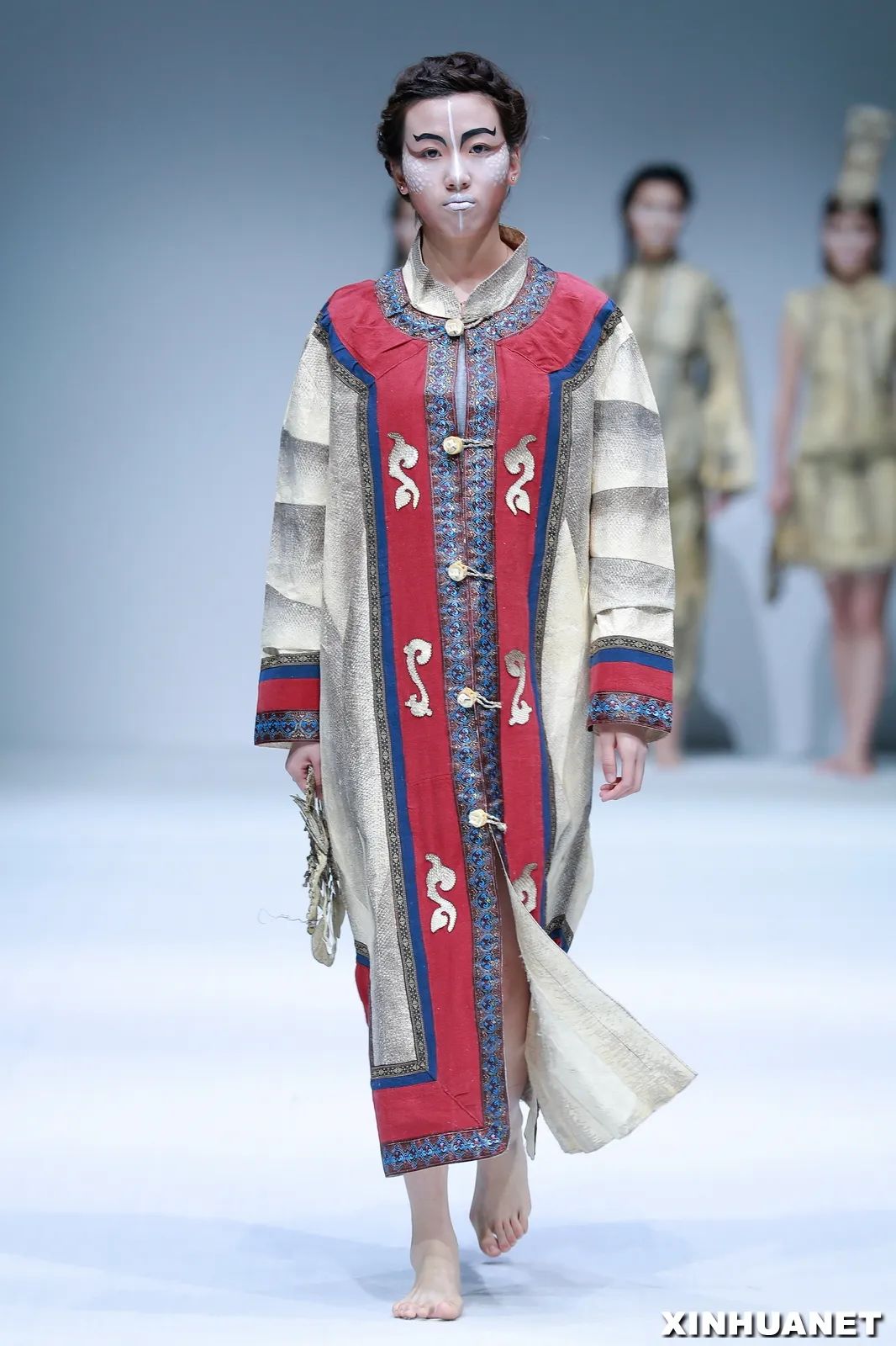 五六讲坛|将鱼皮穿在身上——赫哲族鱼皮文化