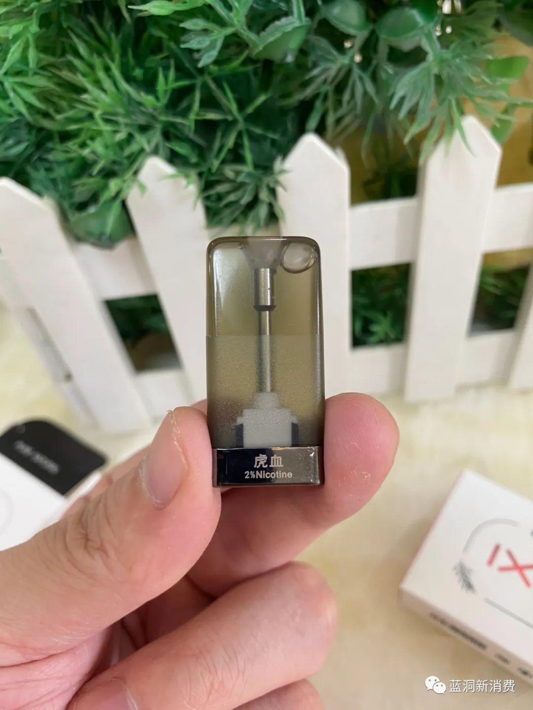 飞喜换弹电子烟x1测评烟嘴全封闭防尘烟油口味不可描述