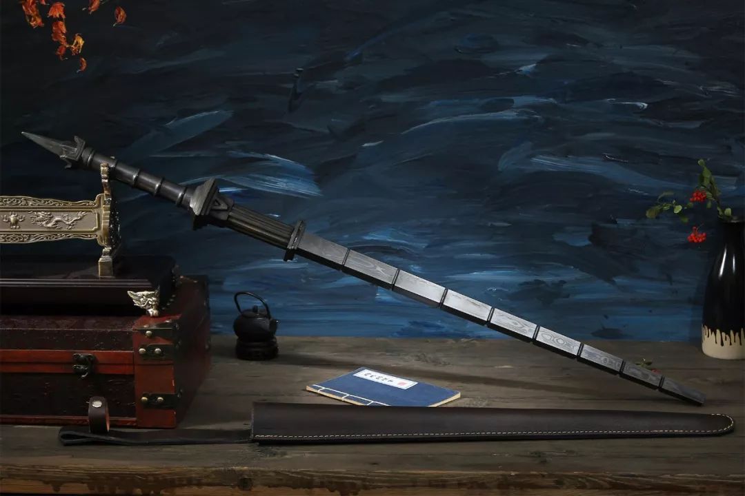 上打昏君下打佞臣亢龙锏