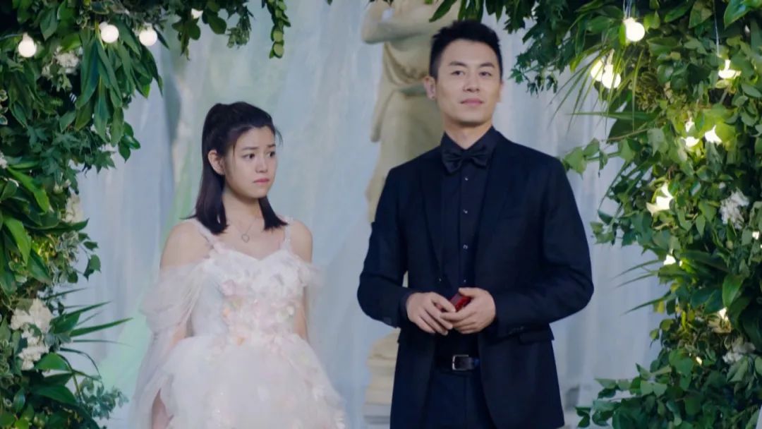 演员朱亚文在公司处处针对陈妍希,只因这一件事